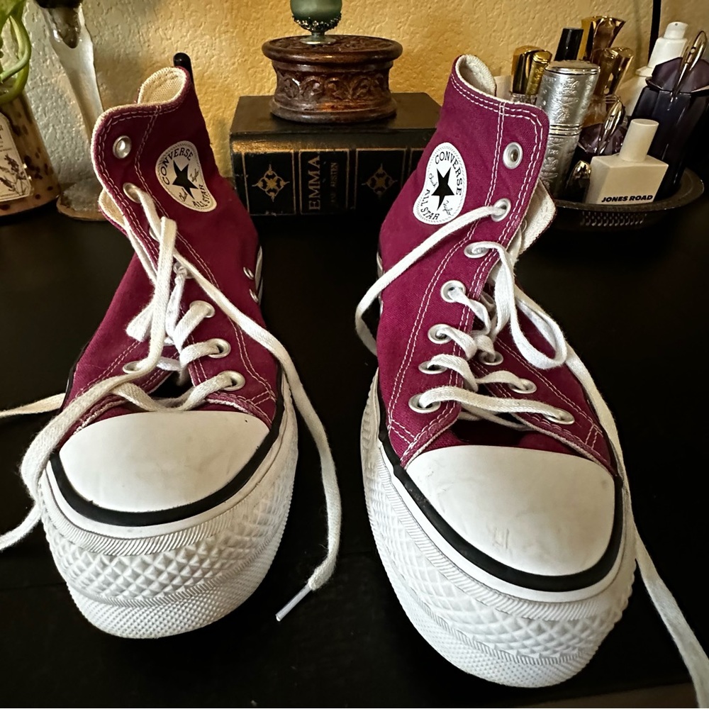 Converse Platform High-Tops in Maroon 8